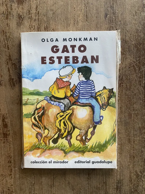 Tapa de Gato Esteban - Monkman, Olga (5e3)