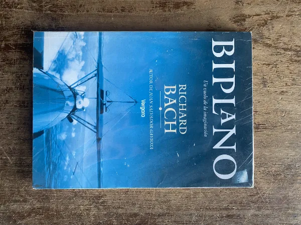 Tapa de Biplano - Bach, Richard (5e4)