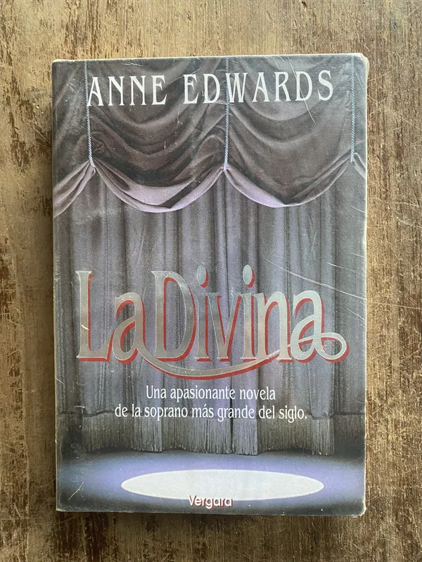 La Divina - Edwards, Anne (5e4)