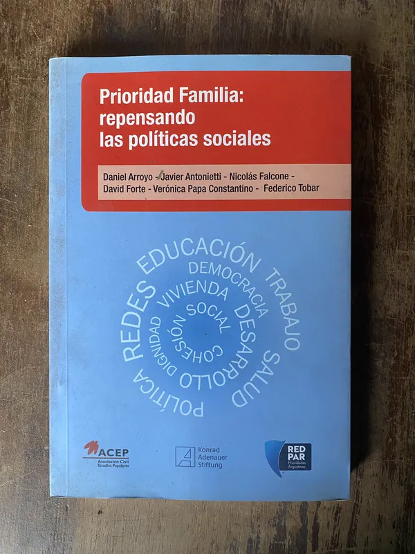 Prioridad Familia: repensando las politicas - Arroyo (5t3)