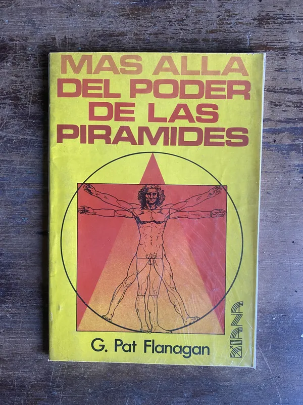 Tapa de Mas alla del poder de las piramides - Flanagan G. Pat (5t6)