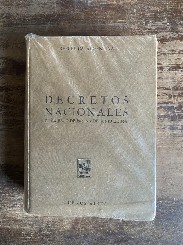 Decretos Nacionales - (4z0)