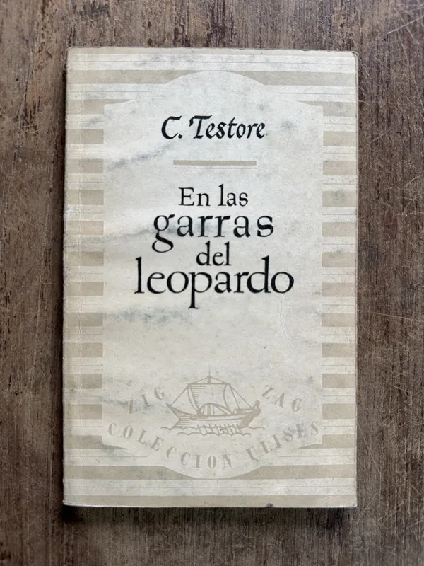 Tapa de En las garras del leopardo - Testore C. (5g1)