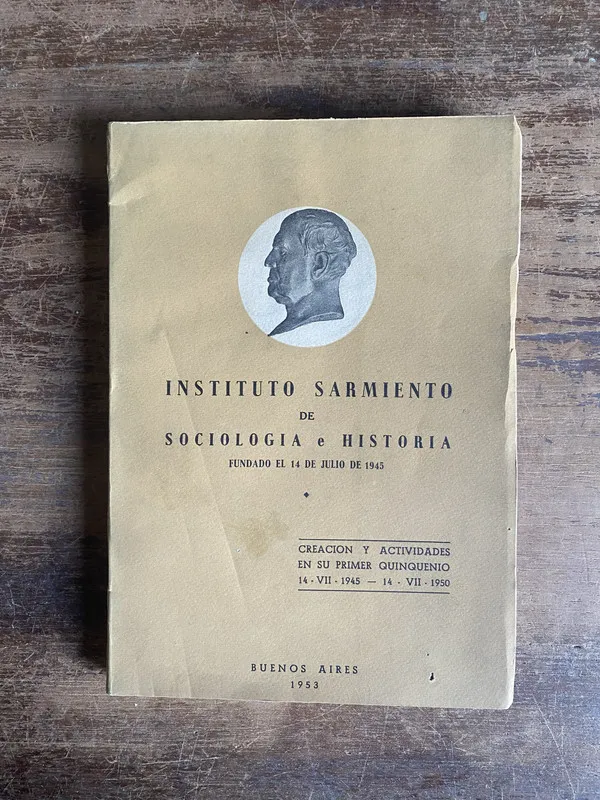 Instituto Sarmiento de Sociologia e Historia - (4w0)