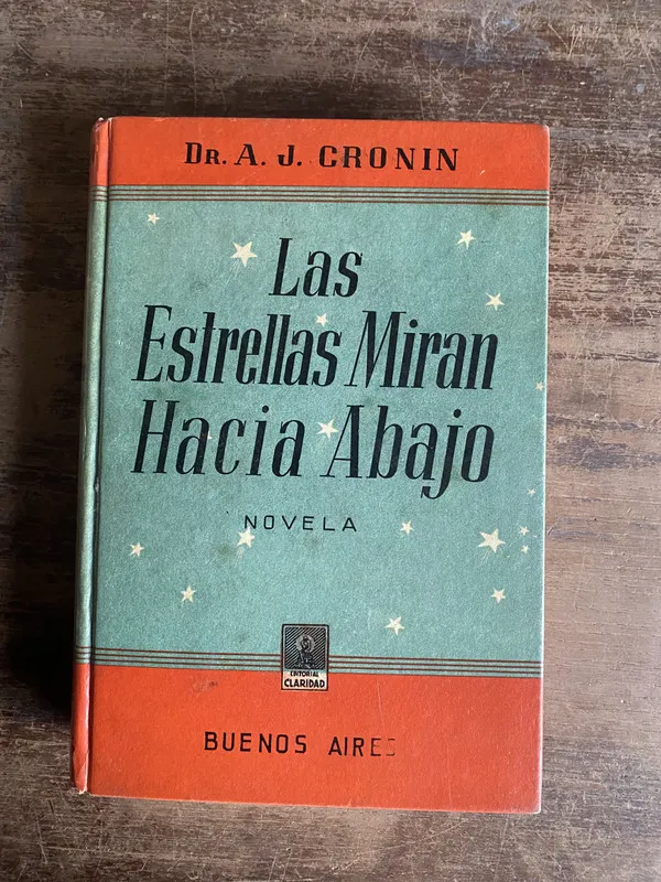 Las Estrellas Miran Hacia Abajo - Cronin A. J. (4p0)
