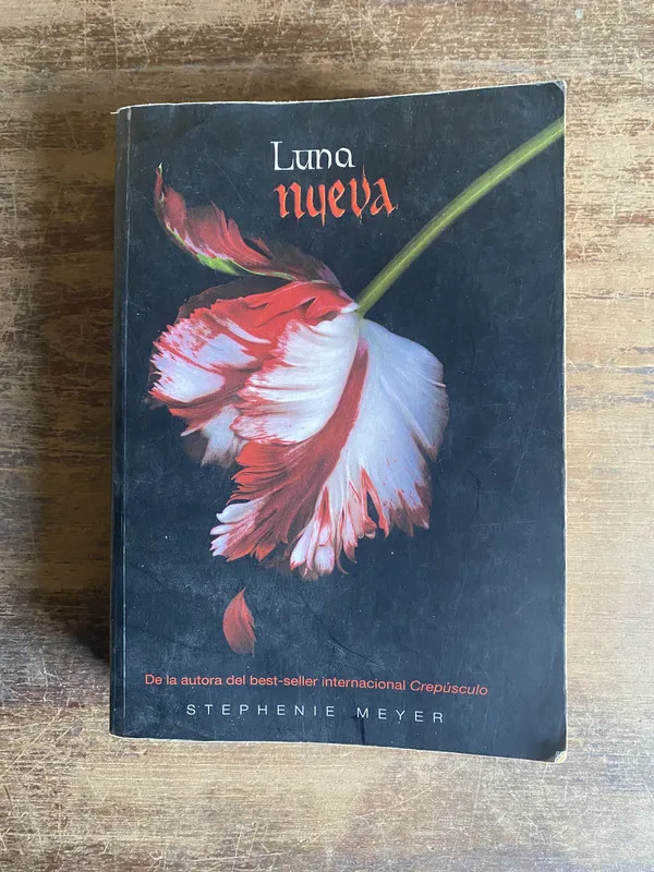 Tapa de Luna nueva - Meyer Stephenie (5n4)