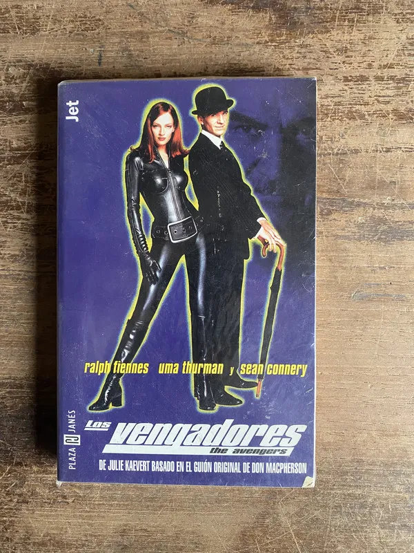 Tapa de Los vengadores - Kaevert Julie (5k1)