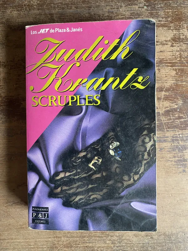 Tapa de Scruples - Krantz Judith (5k1)