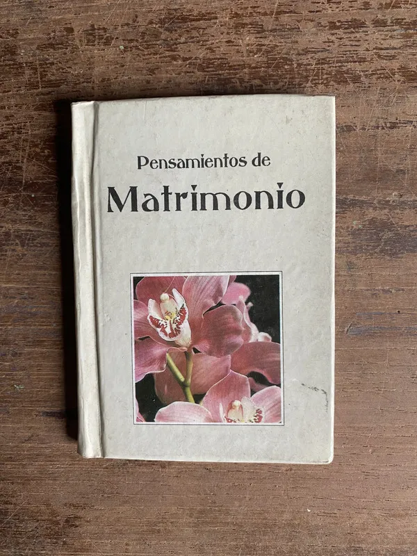 Tapa de Pensamientos de Matrimonio - (5k2)
