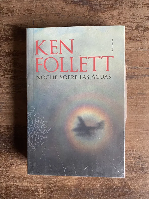 Tapa de Noche Sobre las Aguas - Follett Ken (5k3)