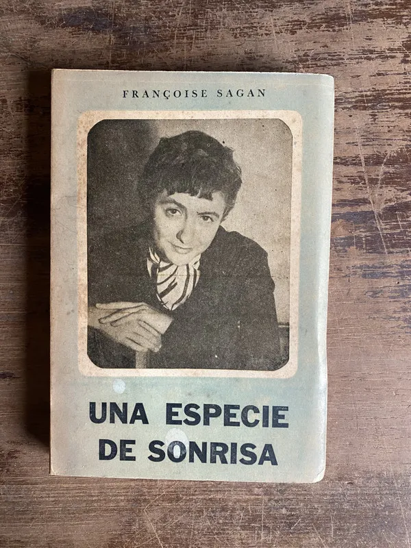 Tapa de Una especie de sonrisa - Sagan Françoise (5k4)