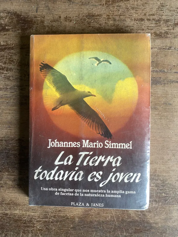 Tapa de La Tierra todavia es joven - Simmel Johannes Mario (5k5)