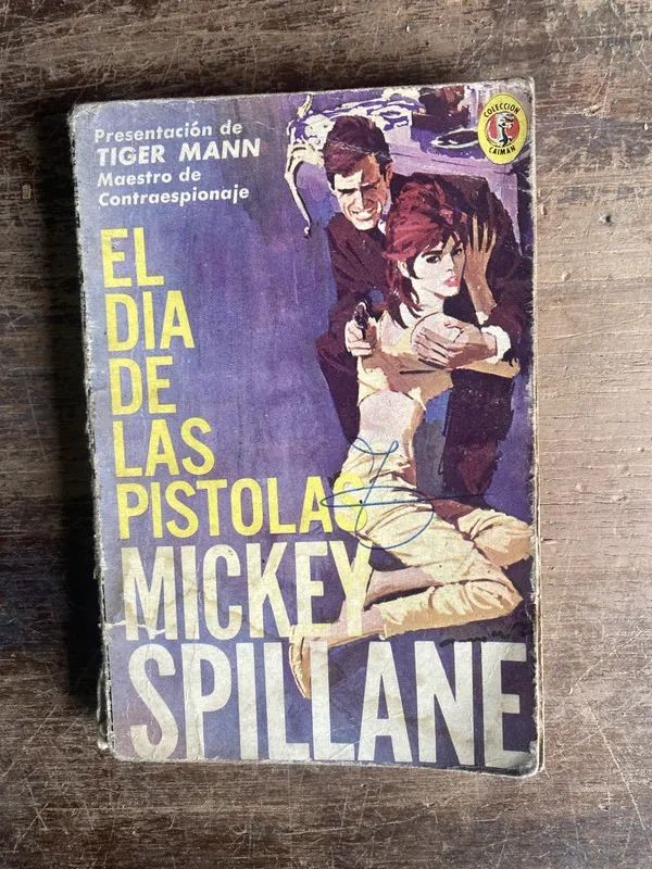 El dia de las pistolas - Spillane Mickey (4b0)