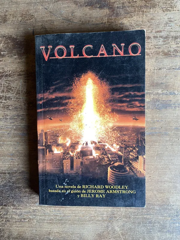 Volcano - Woodley Richard (5k7)