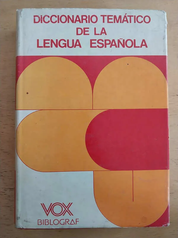 - Diccionario Tematico De La Lengua Española (j7)