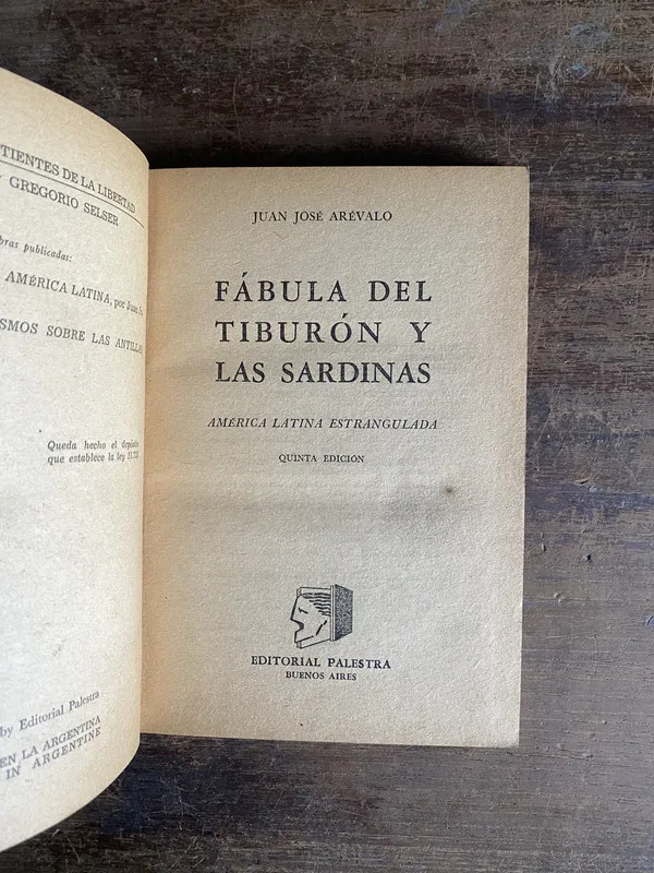 Fabula del tiburon y las sardinas - Arevalo Juan Jose (5m2)