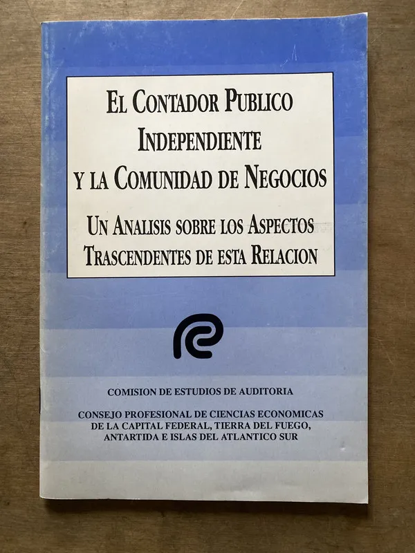 Tapa de El Contador Publico Independiente y la Comunidad de Negocio