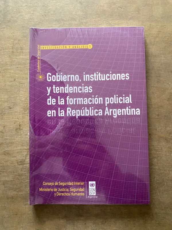 Gobierno instituciones y tendencias de la formacion po (3s7