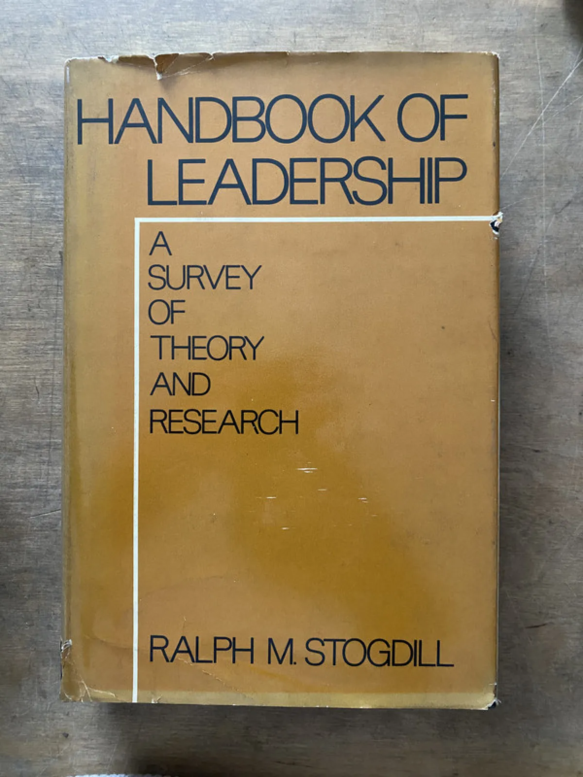 Handbook of Leadership - Stogdill Ralph M (3v5)