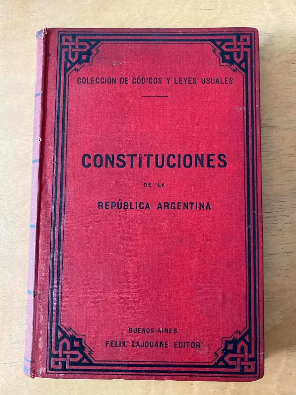 Tapa de Constituciones De La Republica Argentina (d3)