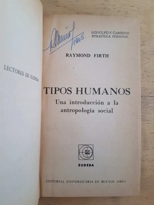 Tapa de Tipos Humanos - Firth, R. (k3)