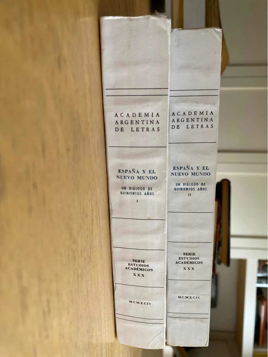 Textos Pertenecientes A Miembros De La Instit- España (G3)
