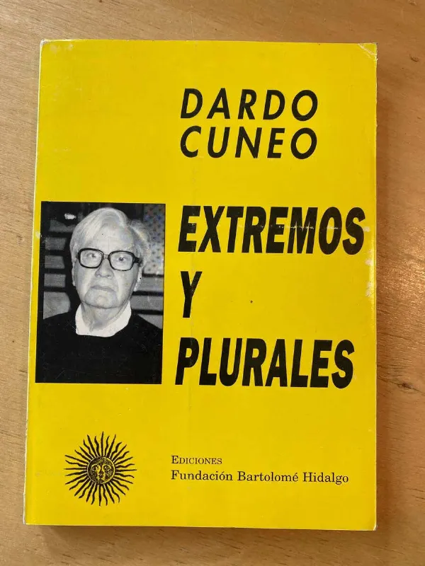 Tapa de Extremos Y Plurales - Cuneo, Dardo